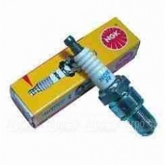 Свеча зажигания NGK BPR6ES для двигателей Honda CG135, CG160, GX160 7282 в Москве